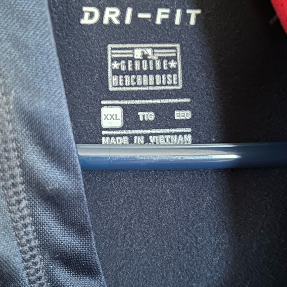 Boston Red Sox Nike Dri-FIT Therma Performance Pullover Hoodie - Picture 5 of 6